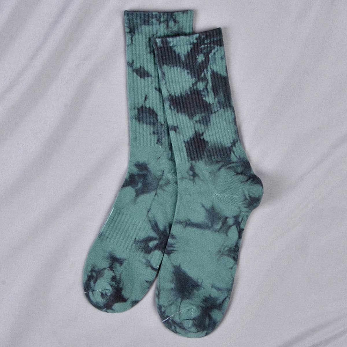 TIE-DYED STREET SKATEBOARD SOCKS