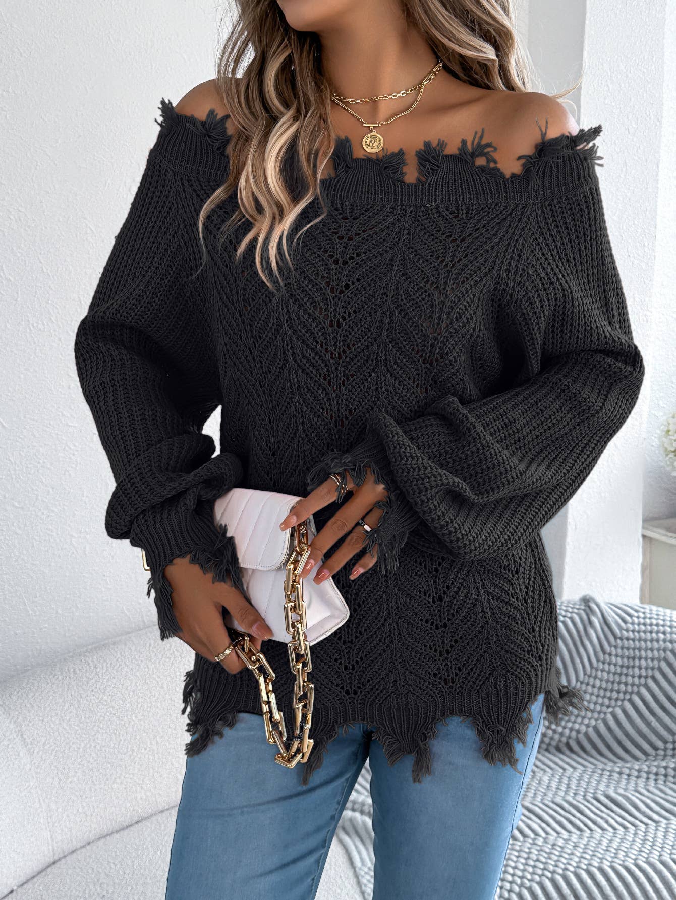 Solid-color cut-out off-the-shoulder sweater