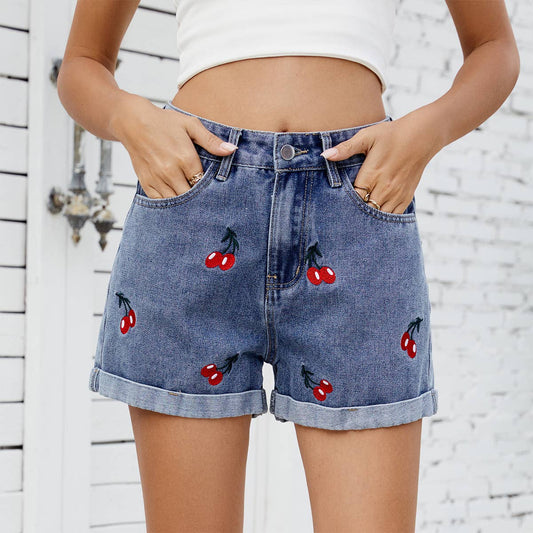 Washed cherry embroidered denim shorts Hot pants