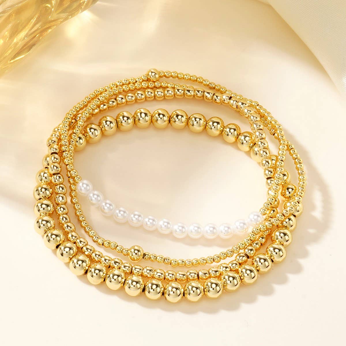 IMITATION PEARL GOLD COPPER BEAD BRACELET