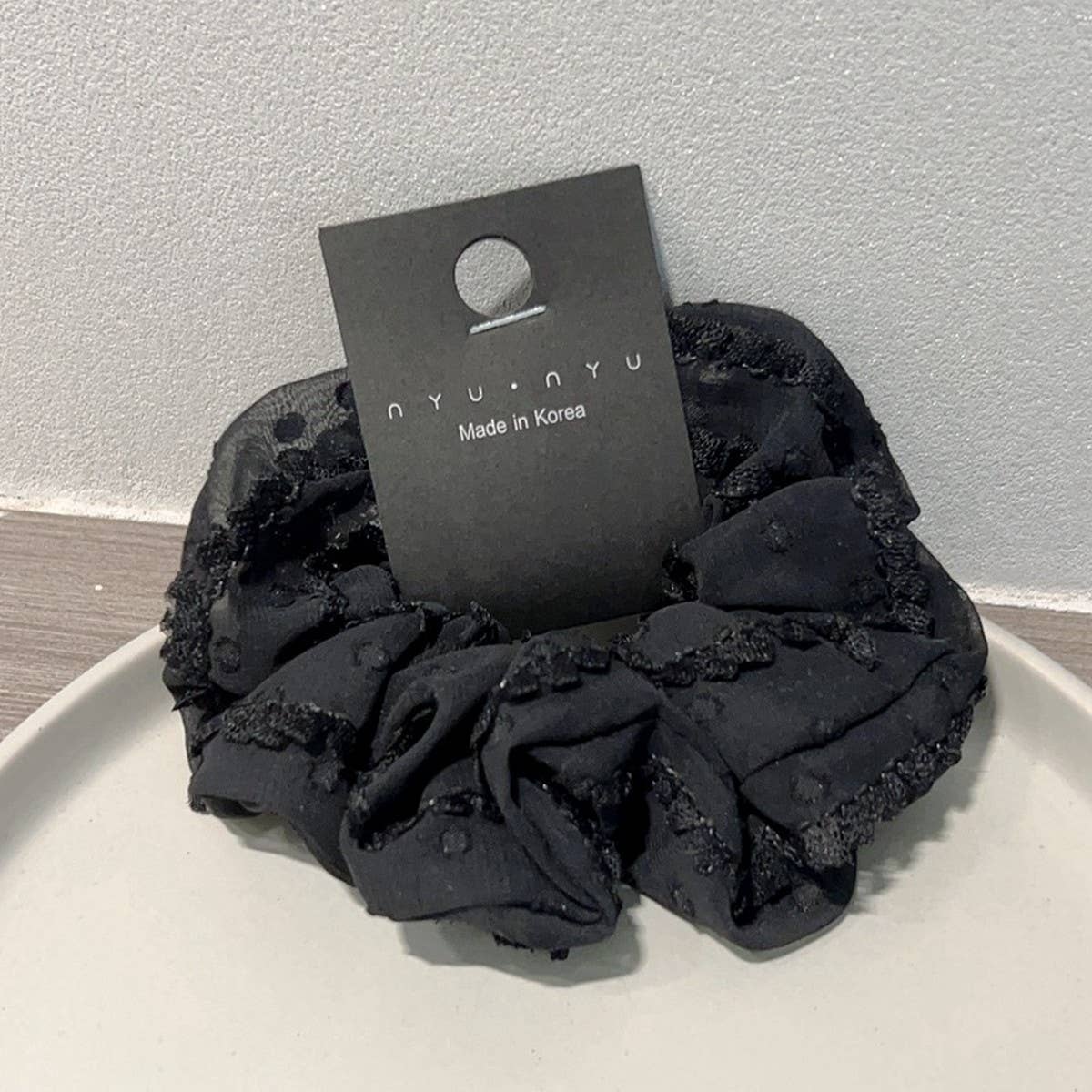 SWEET, STYLISH AND FRESH HAIR SCRUNCHIES_CWAHA1728