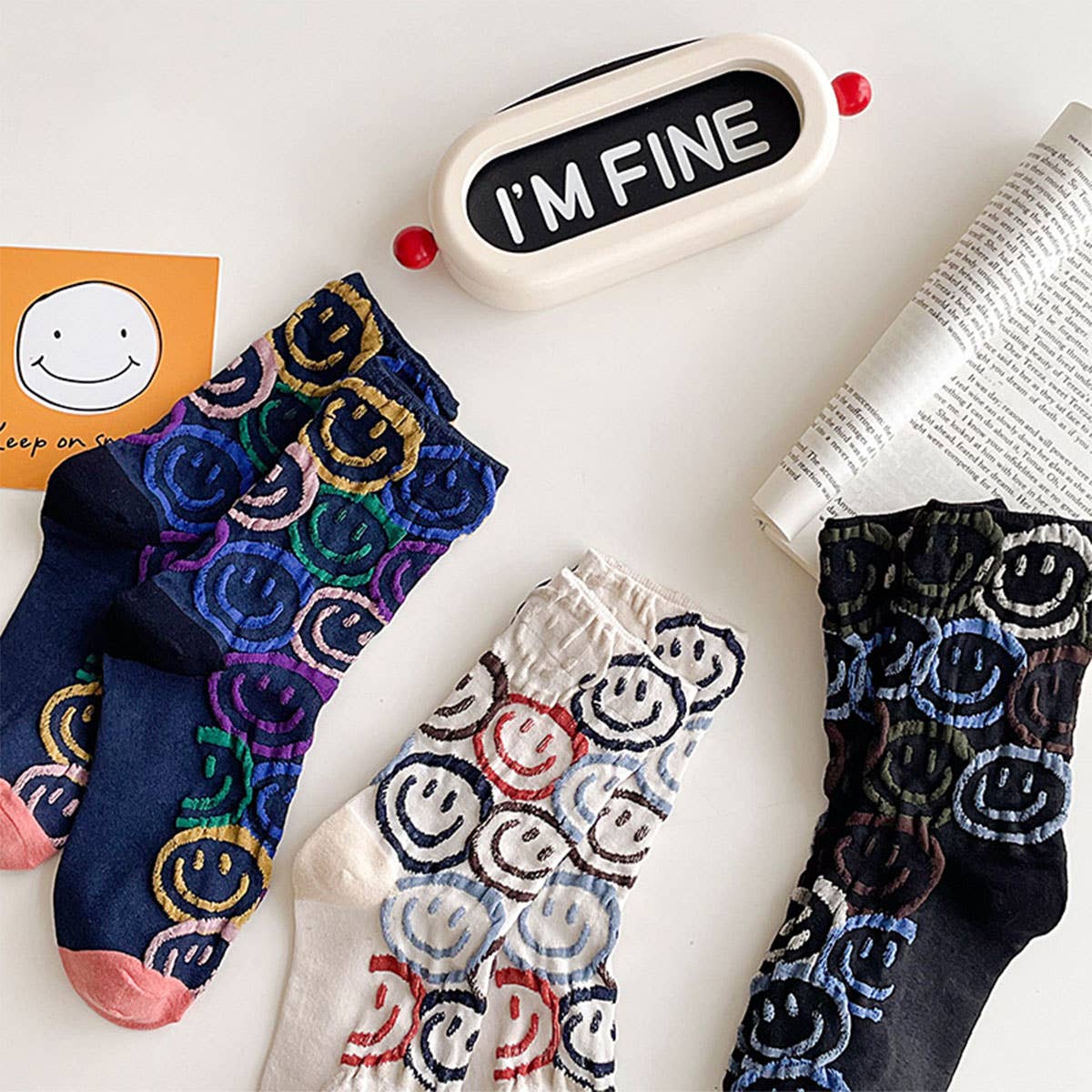 COTTON SMILEY FACE CREW SOCKS