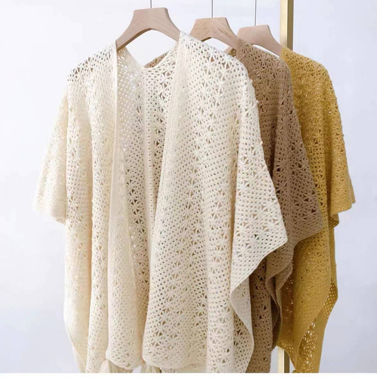 CWASC1795_VINTAGE HOLLOW KNITTED TASSEL SLIT SHAWL