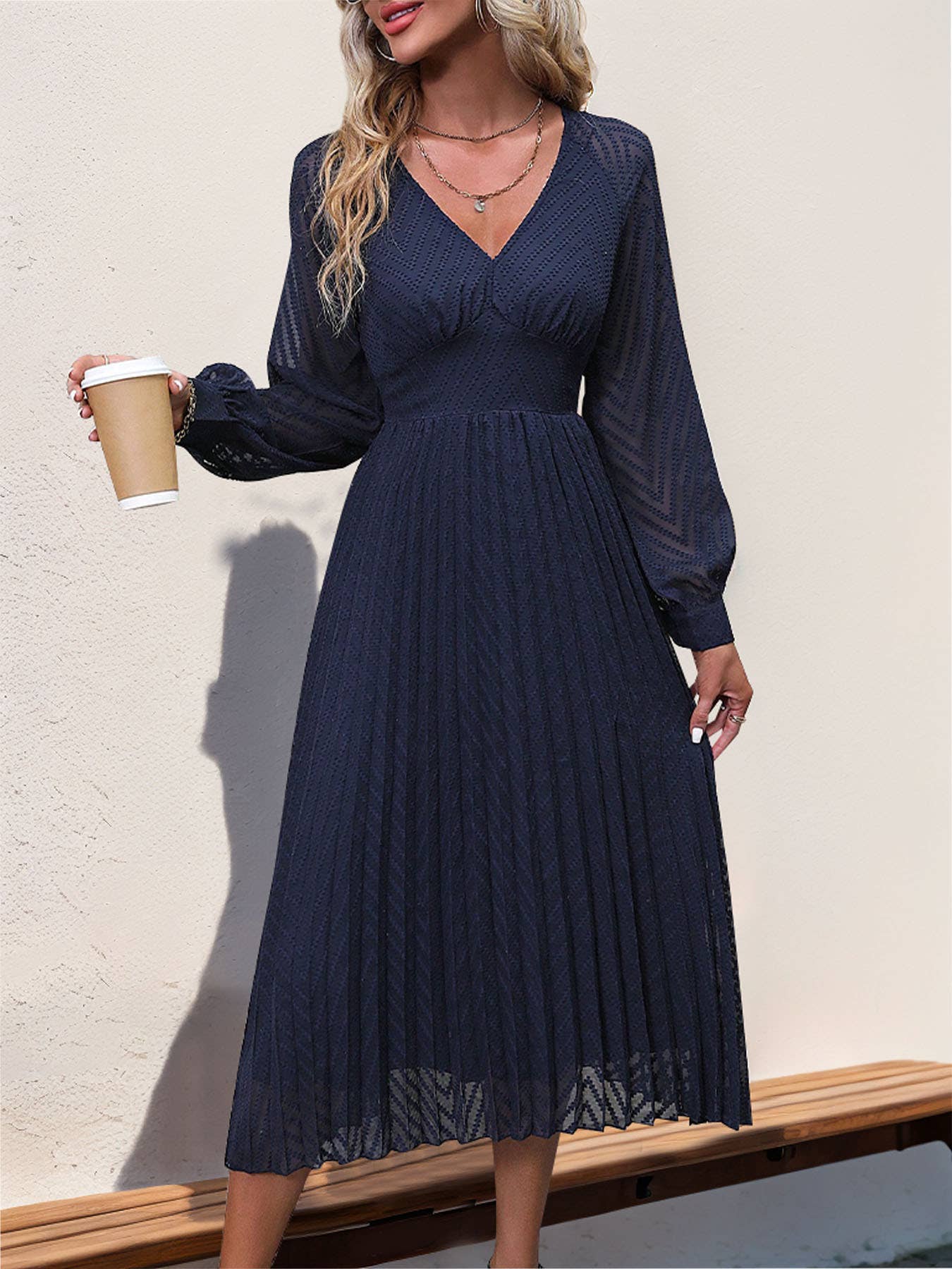 Long sleeve solid color advanced V-neck dress