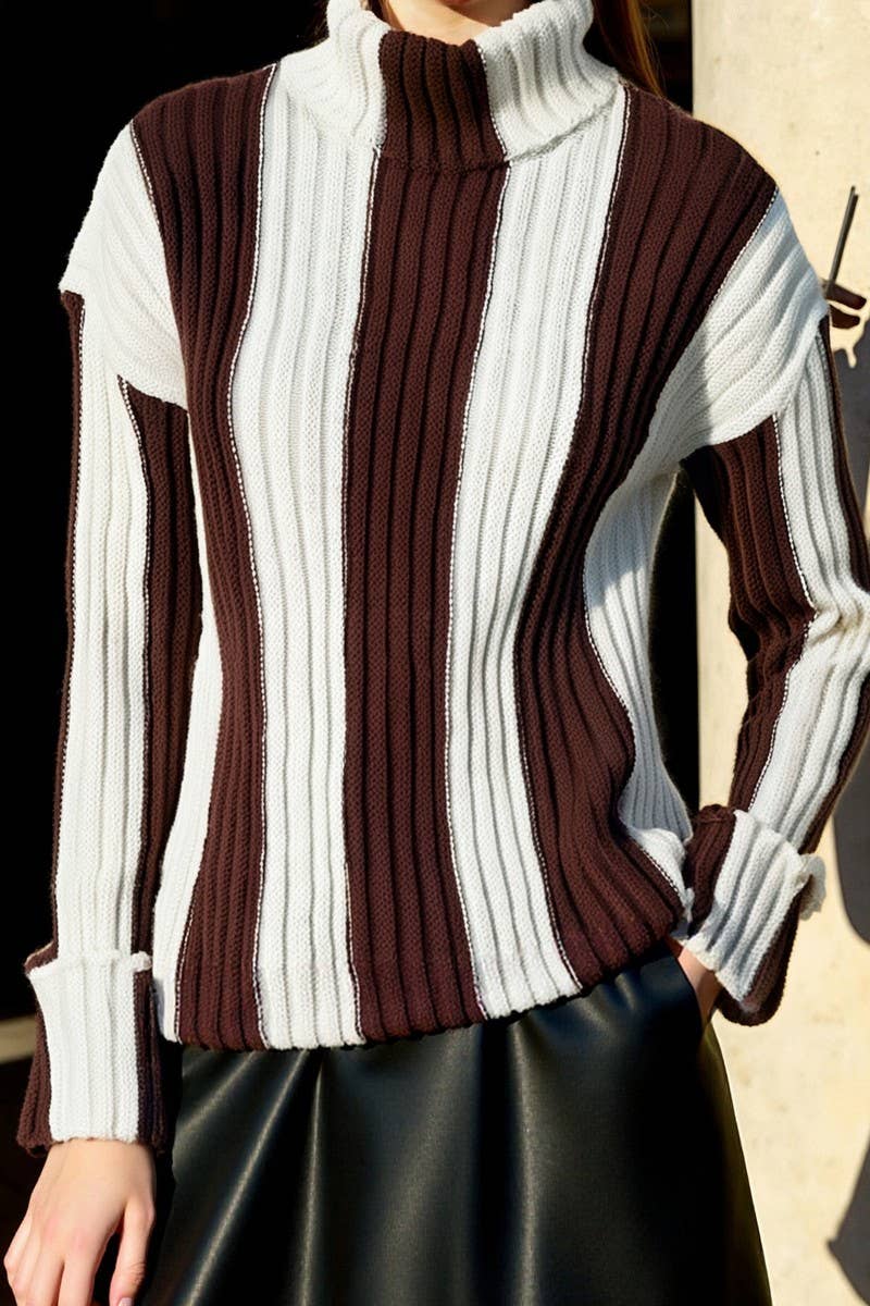 CWOSWL07083_STRIPED KNITTED HIGH-NECK LONG-SLEEVED SWEATER