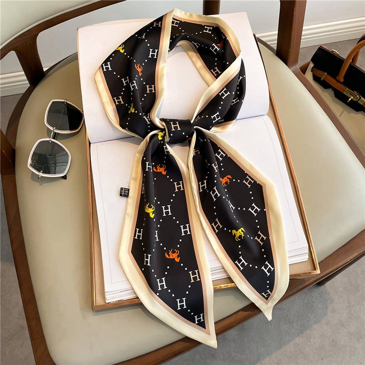 LETTER PRINT DOUBLE LAYER  HEAD SCARF