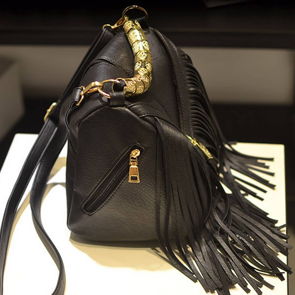 CWAB4541_BUCKET TASSEL HAND SHOULDER CROSSBODY BAG