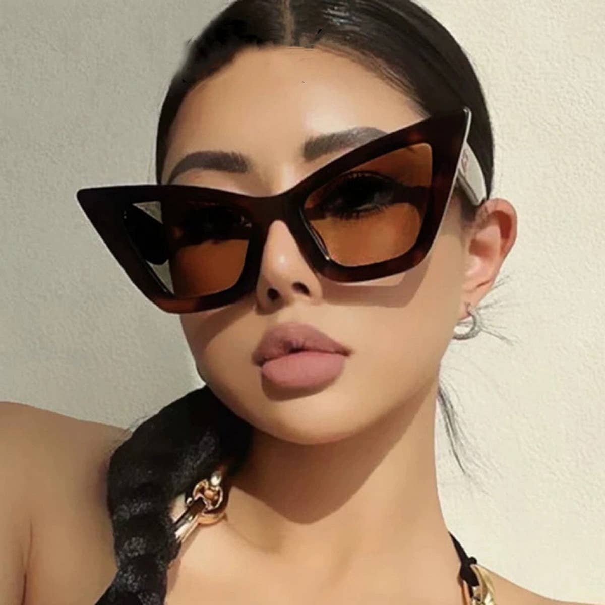 UV PROTECTION LARGE FRAME CAT EYE SUNGLASSES