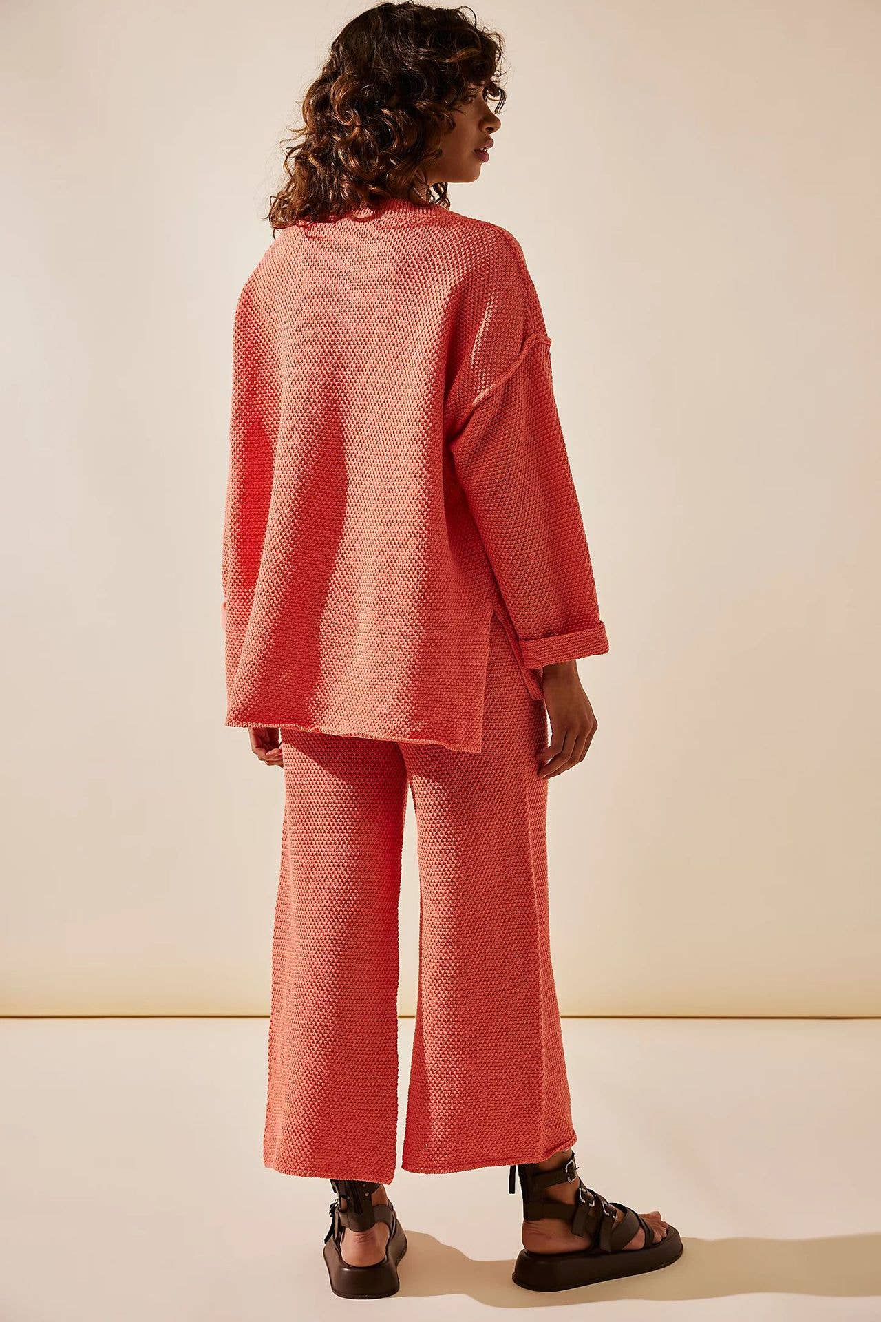 KNIT V-NECK BLOUSE AND SLACKS TWO-PIECE SET