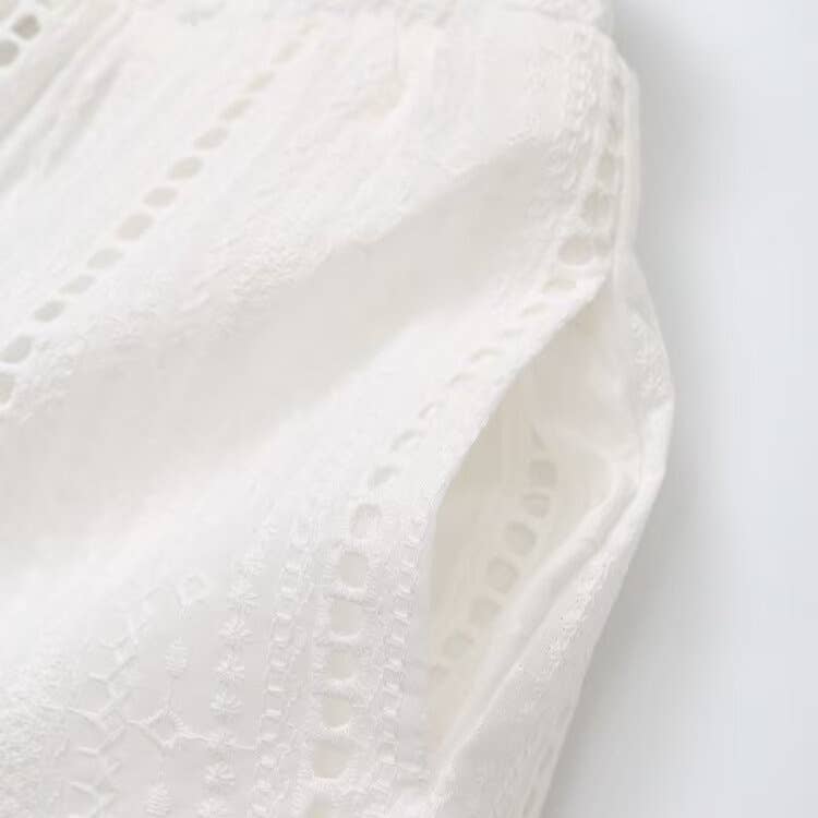 Fashionable openwork embroidered casual shorts