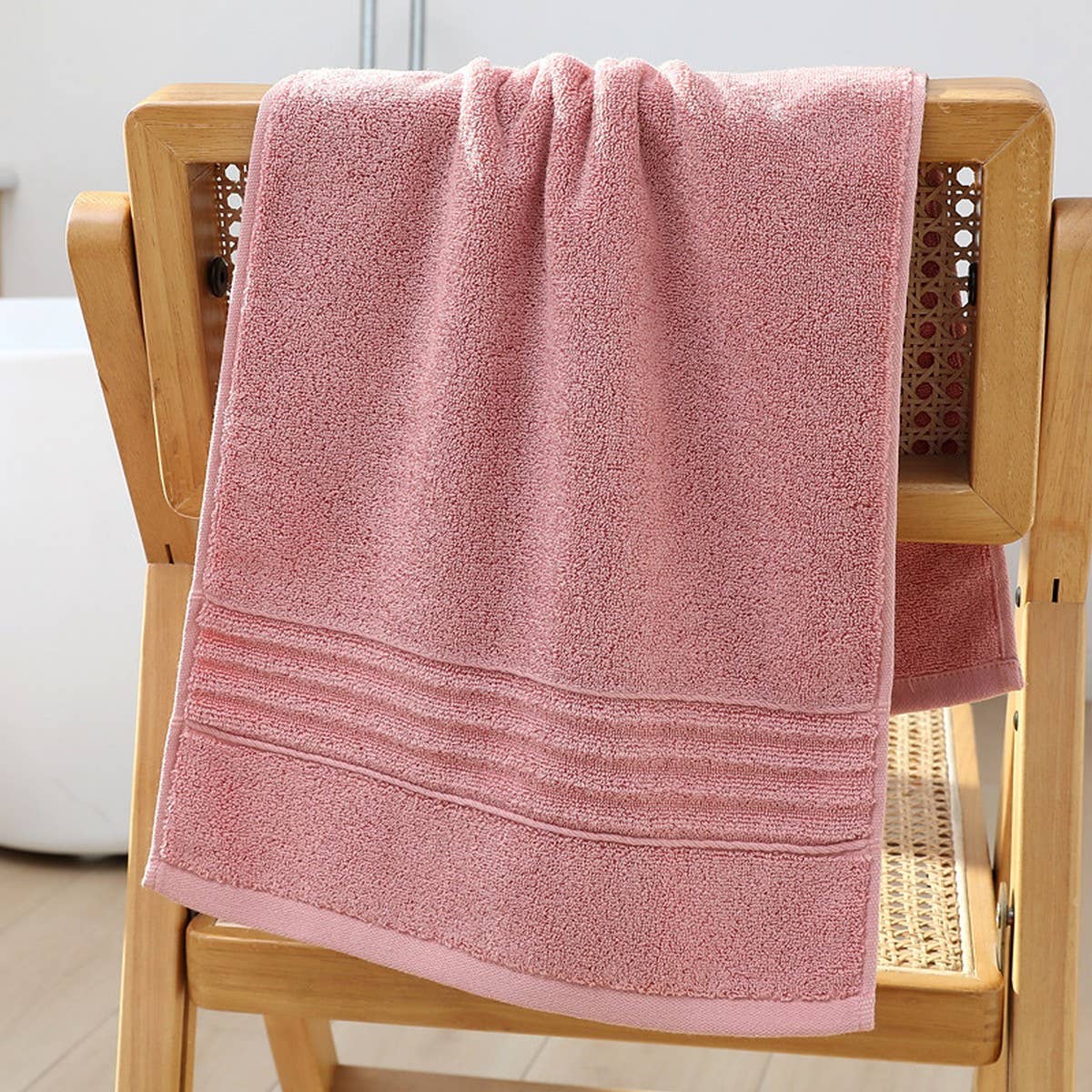 EMBROIDERED HOUSEHOLD FACE WASH COTTON TOWEL