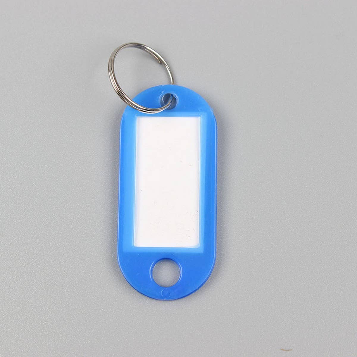 100 PACK COLORFUL STURDY PLASTIC KEYCHAIN CHARMS_CWMM2074