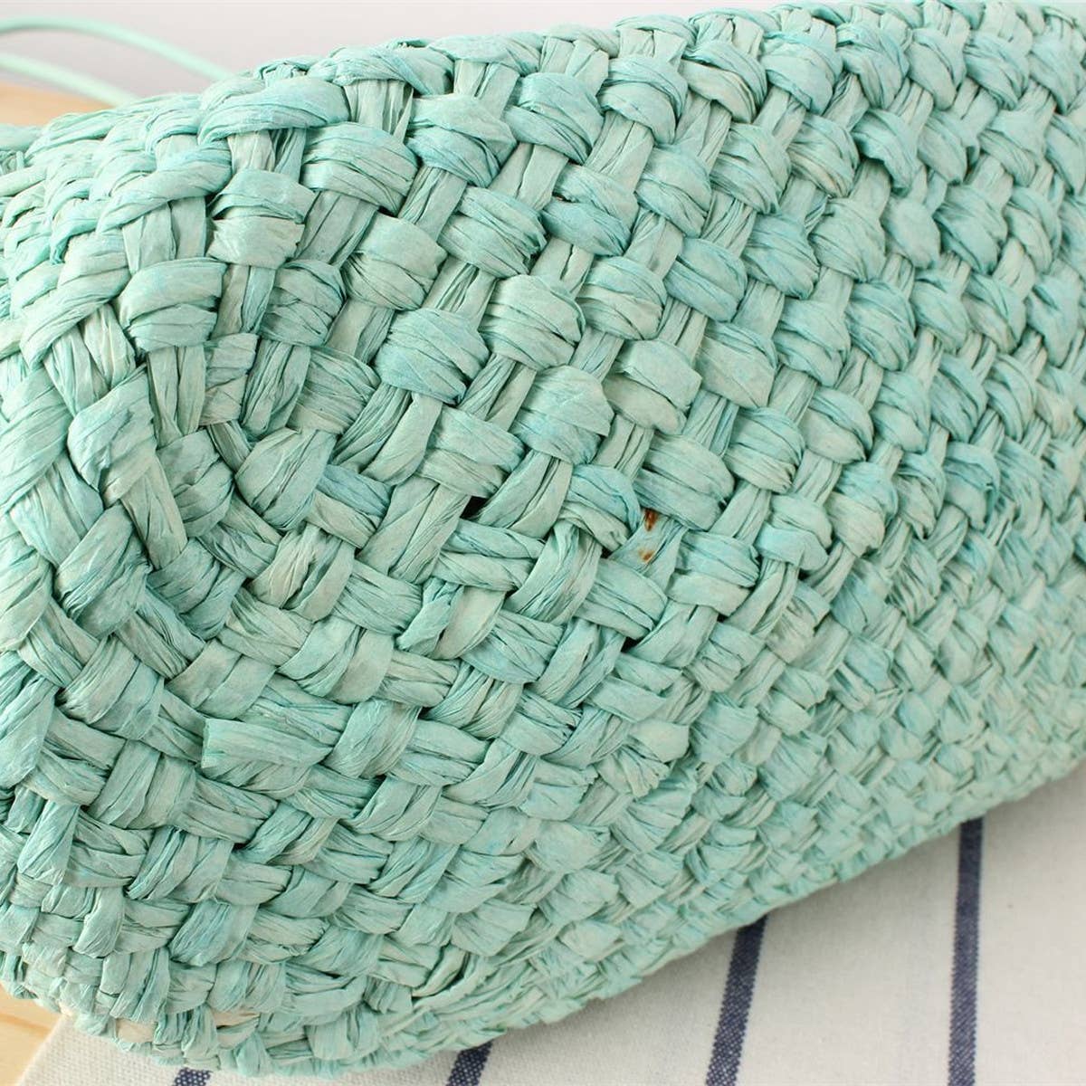 FRESH GRADIENT BLUE HANDWOVEN STRAW BAG_CWAB2033