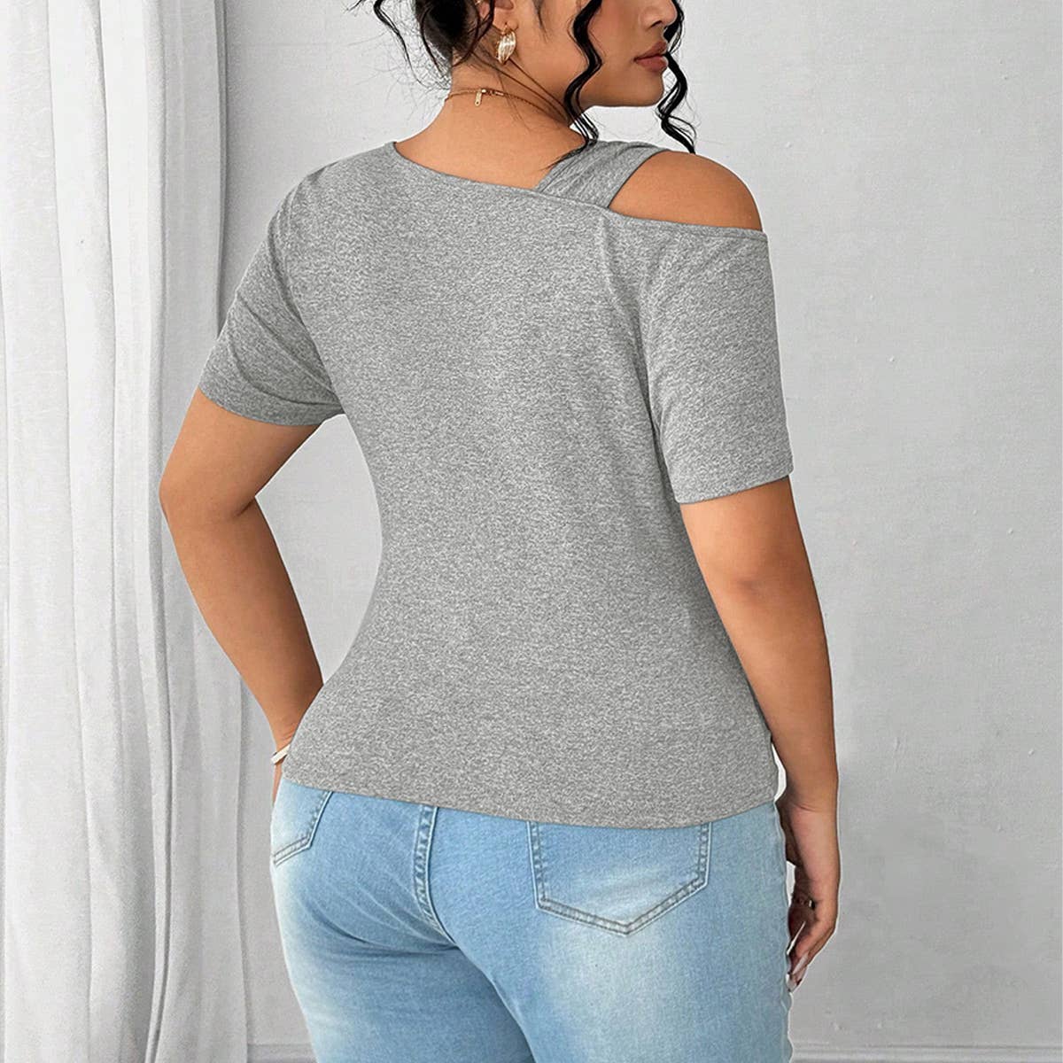 Chic Knot Design Irregular Hem Short Tee_CWTHT0261