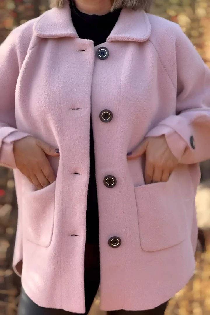 SINGLE-BREASTED WOOLEN COAT WITH LOOSE POCKETS