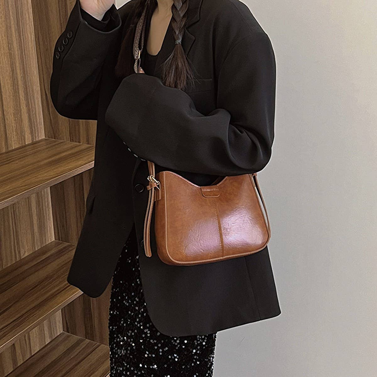 RETRO COMMUTER FASHION CROSSBODY BAG_CWAB3300