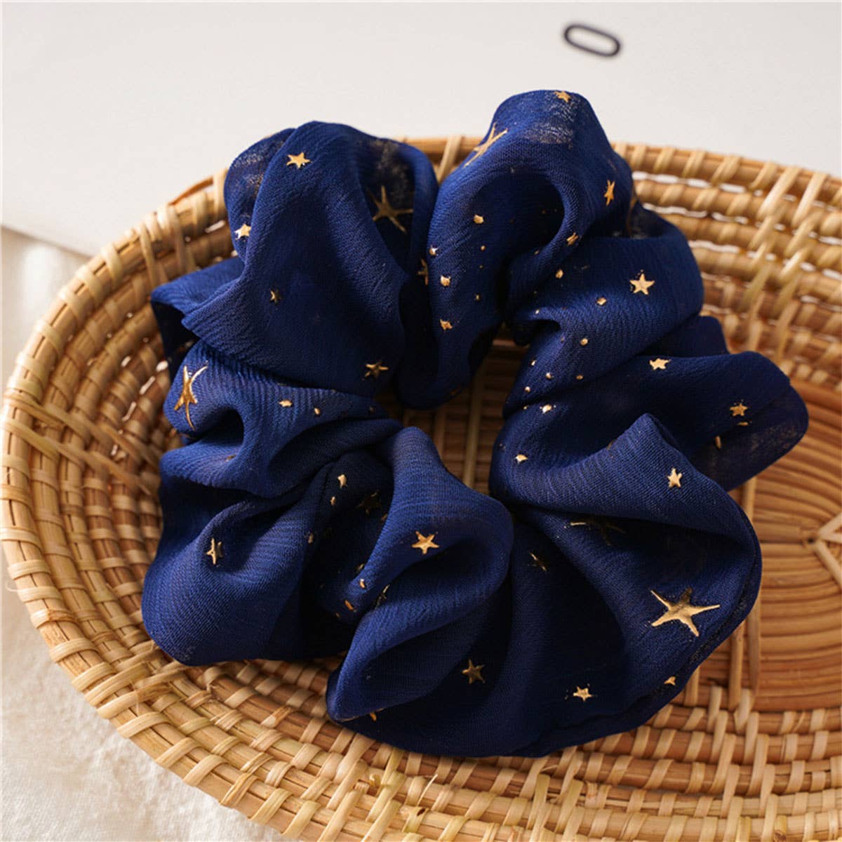GOLDEN STAR PRINT SCRUNCHIES_CWAHA0350