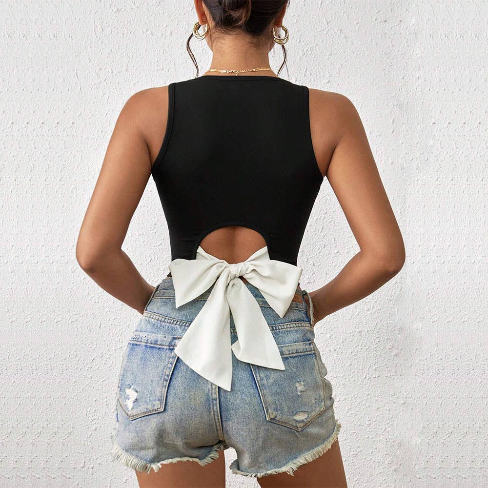 V-neck, slim, short hollowed-out patchwork vest