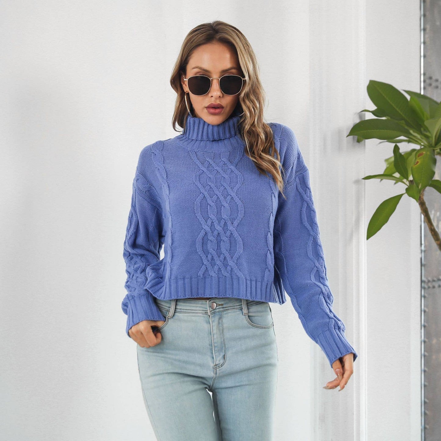 Twist turtleneck short long-sleeved sweater