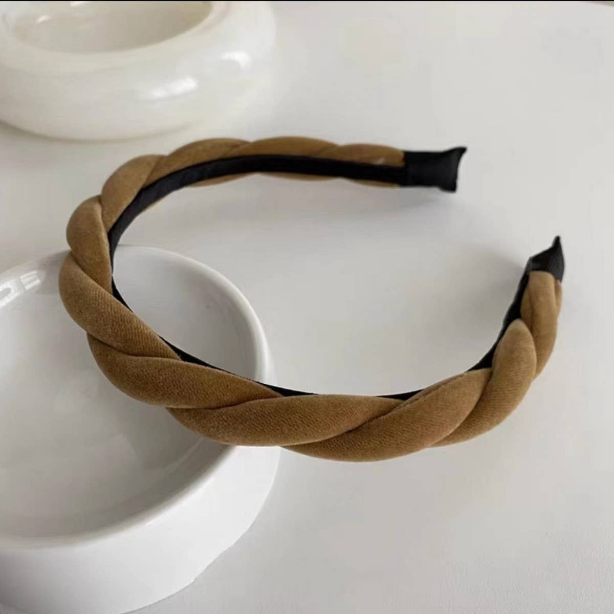 FRENCH RETRO NICHE TWIST HEADBAND