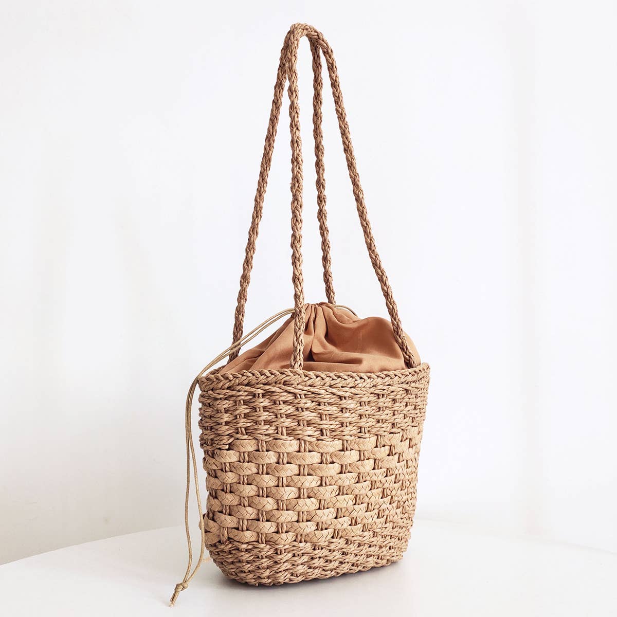 WOMEN HAND-WOVEN BUCKET STRAW BAG_CWAB0817