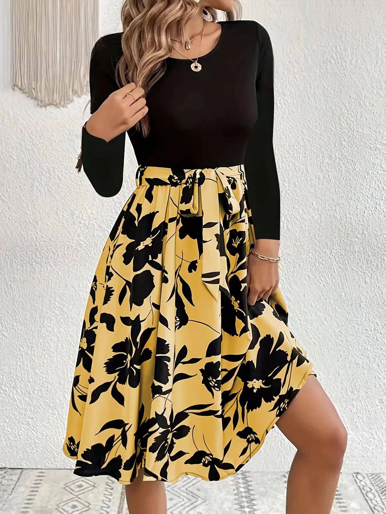PRINTED SKIRT CREW NECK STRAPPY DRESS