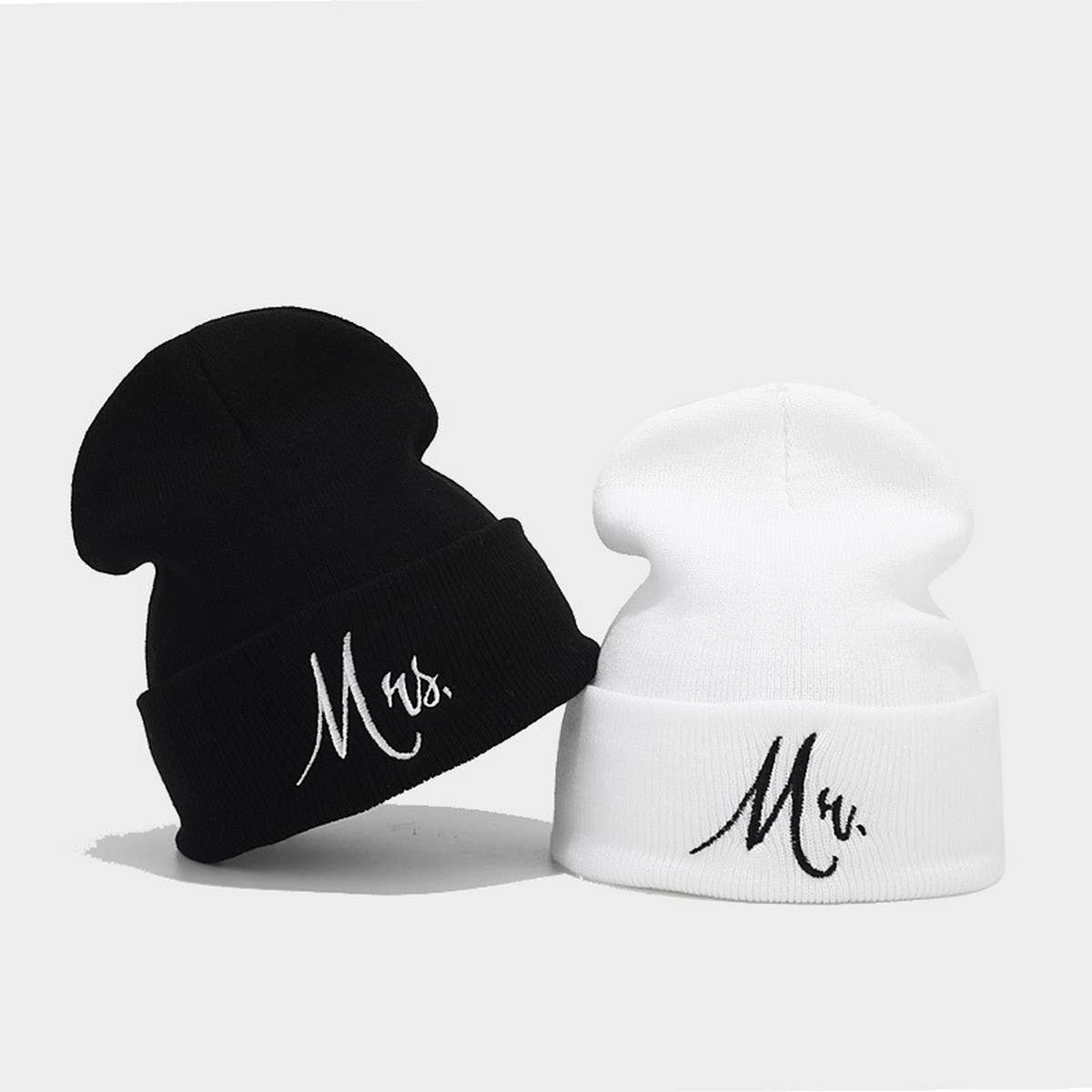 MRS MR EMBROIDERED KNITTED HAT FOR MEN AND WOMEN