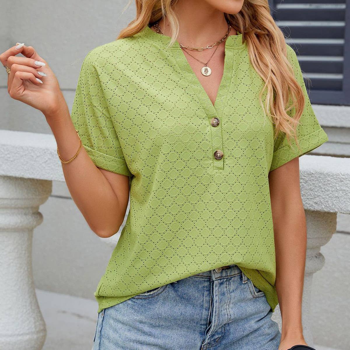 Solid color V-neck loose short-sleeved T-shirt