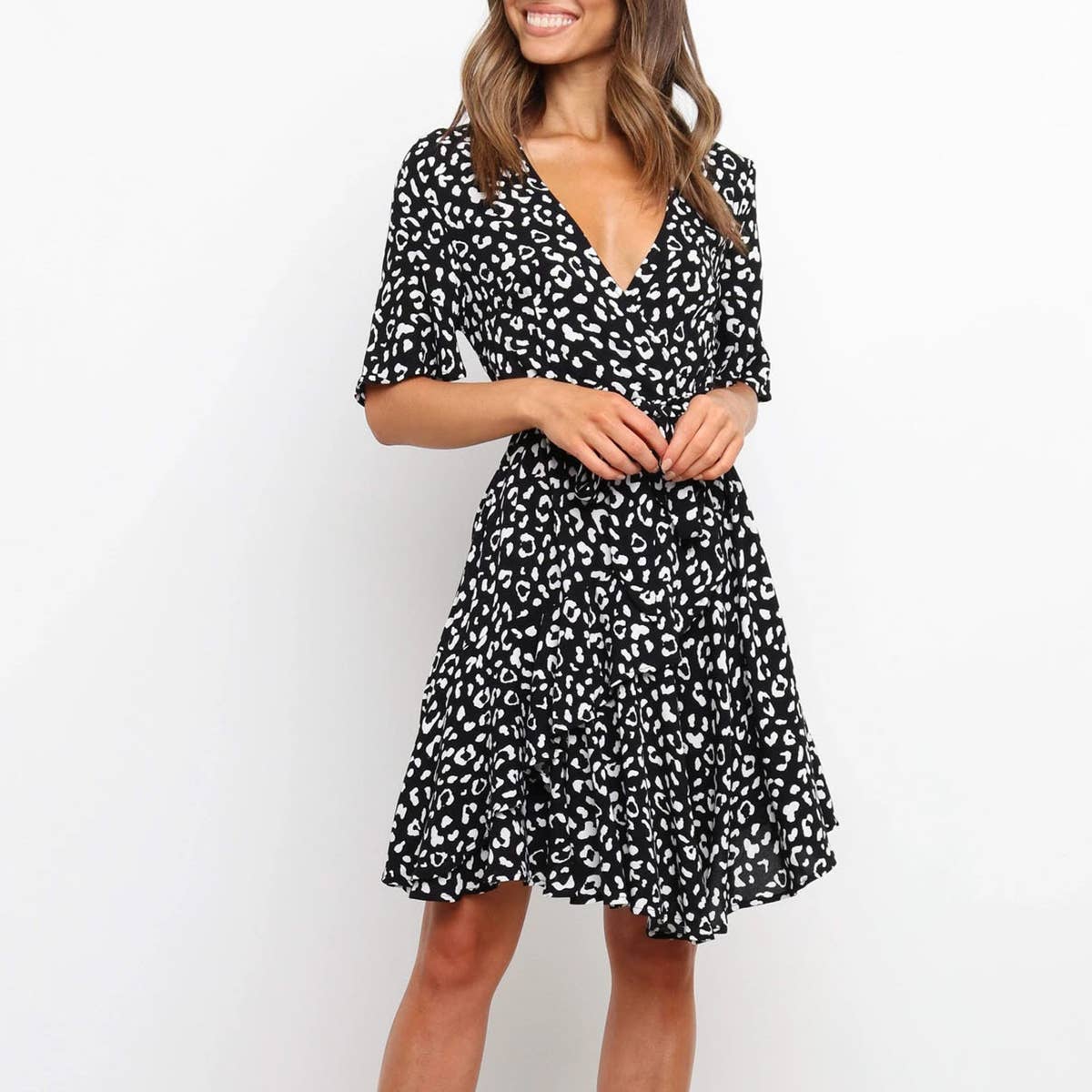 LEOPARD PRINT BELTED V-NECK DRESS