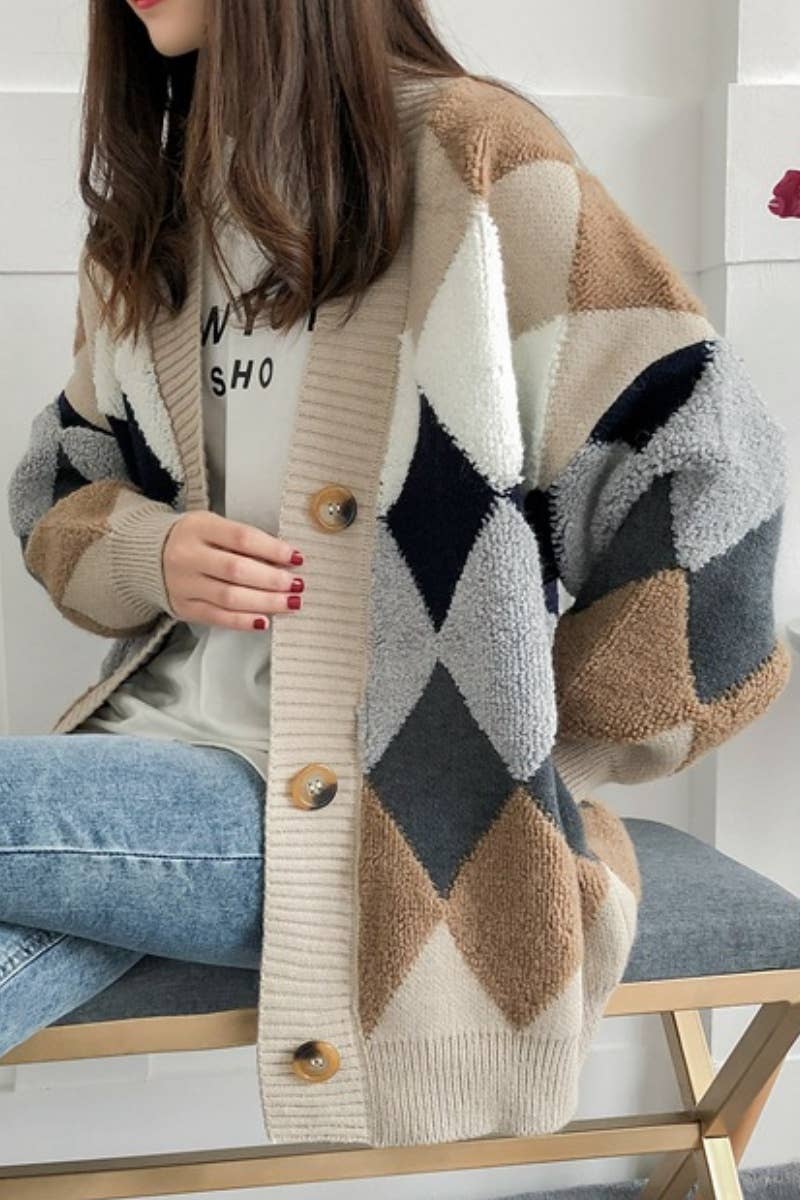 CWOCAL2179_KNITTED DIAMOND BUTTON LONG SLEEVE CARDIGAN