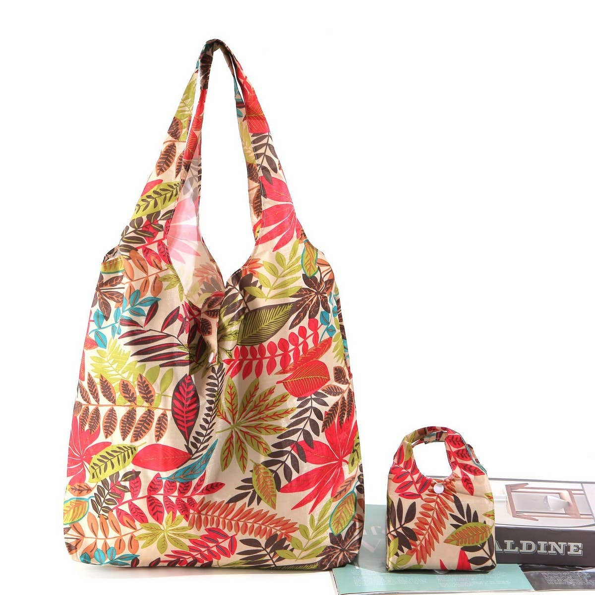 LARGE PORTABLE FOLDABLE ECO-FRIENDLY SHOPPING BAG_CWAB3460