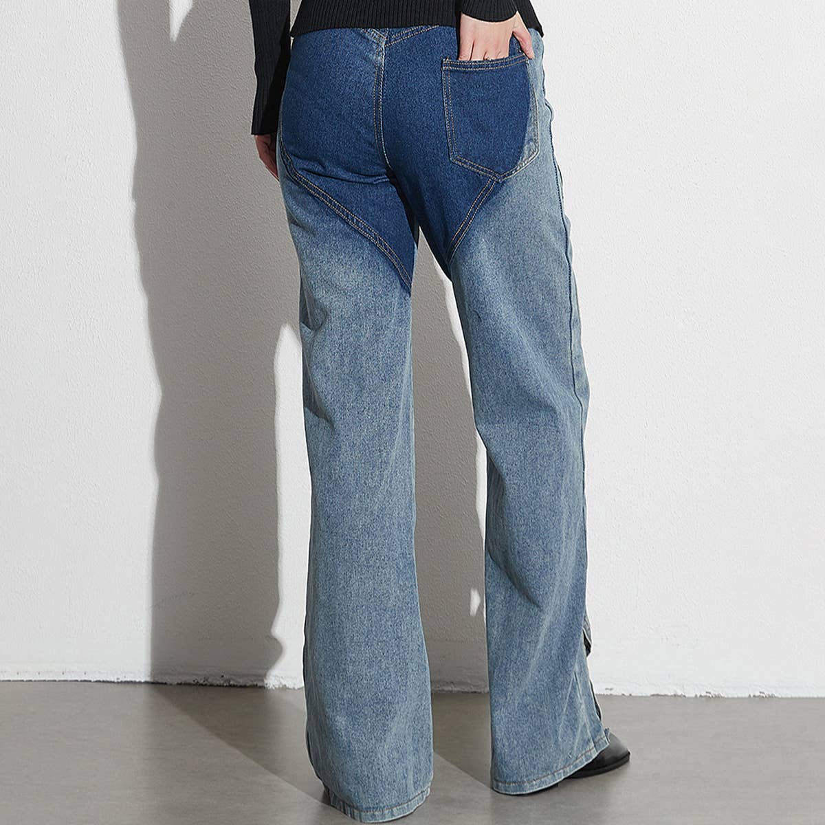 SPLICED CONTRASTING HOLLOW OUT JEANS_CWJP0189