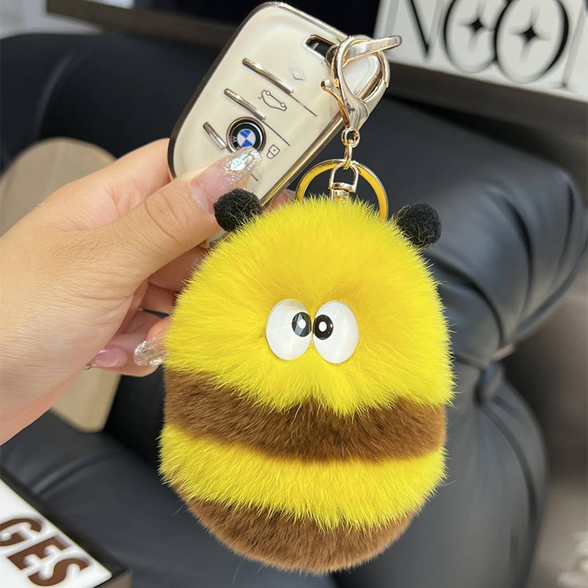 CUTE PLUSH BEE CAR KEYCHAIN BAG PENDANT GIFT