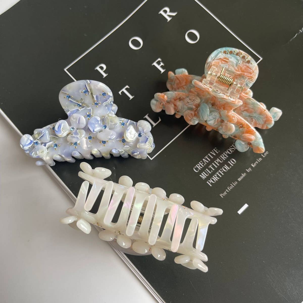 Vintage Rhinestone Acetate Floral Claw Hair Clip_CWAHA1346