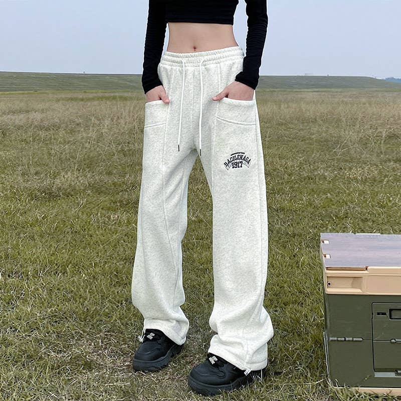 Embroidered baggy three-dimensional pocket sweatpants