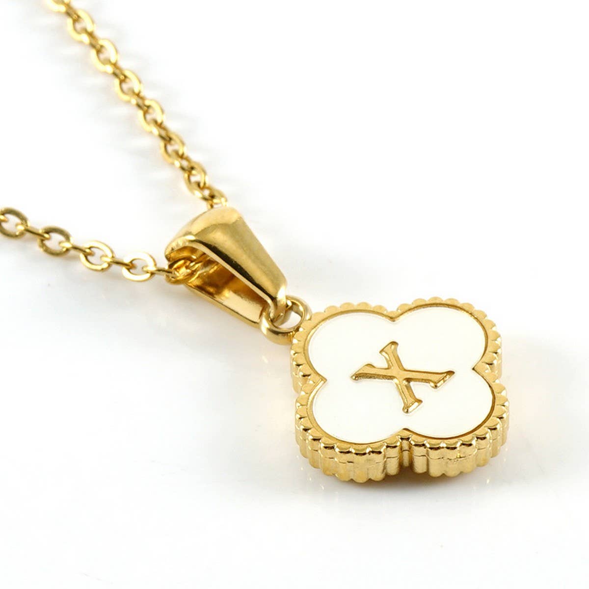 FOUR LEAF CLOVER 26 LETTER SHELL PENDANT NECKLACE