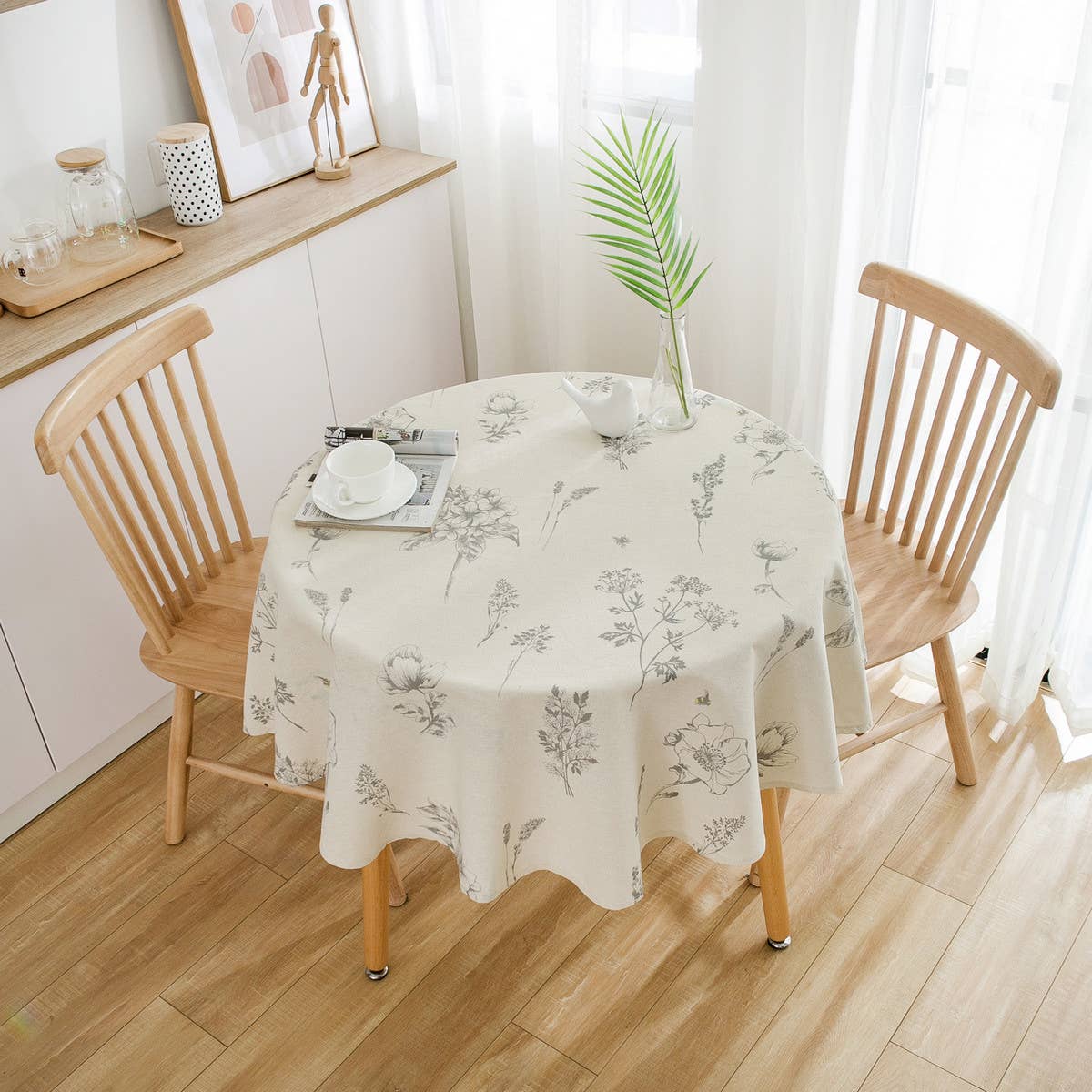 ROUND SKETCH FLOWER PRINT TABLECLOTH