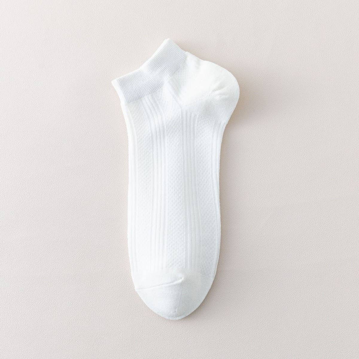 VERSATILE SOLID COLOR COTTON MEN'S SOCKS