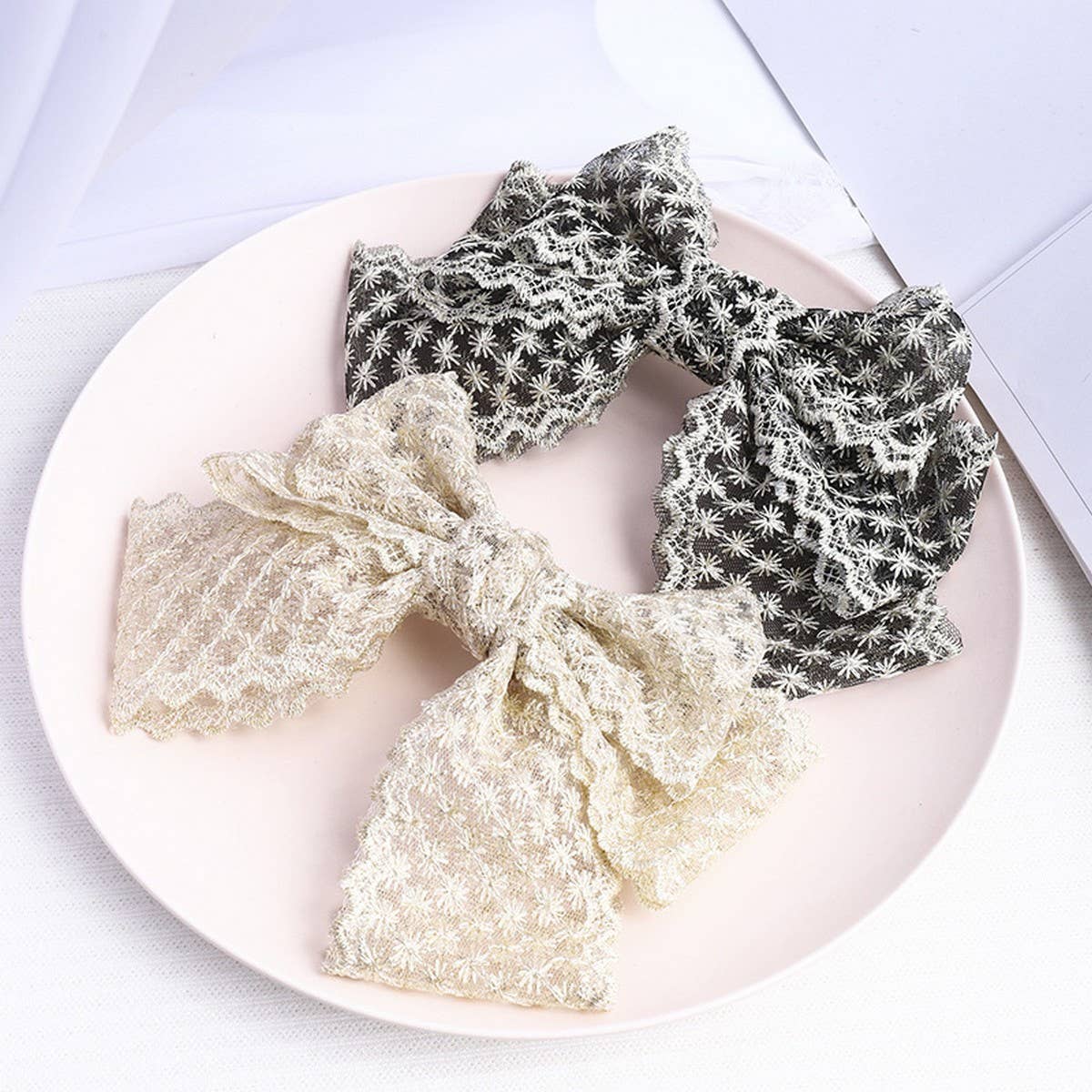 PALACE STYLE HAIR BOW EMBROIDERY HAIRPINS_CWAHA1186