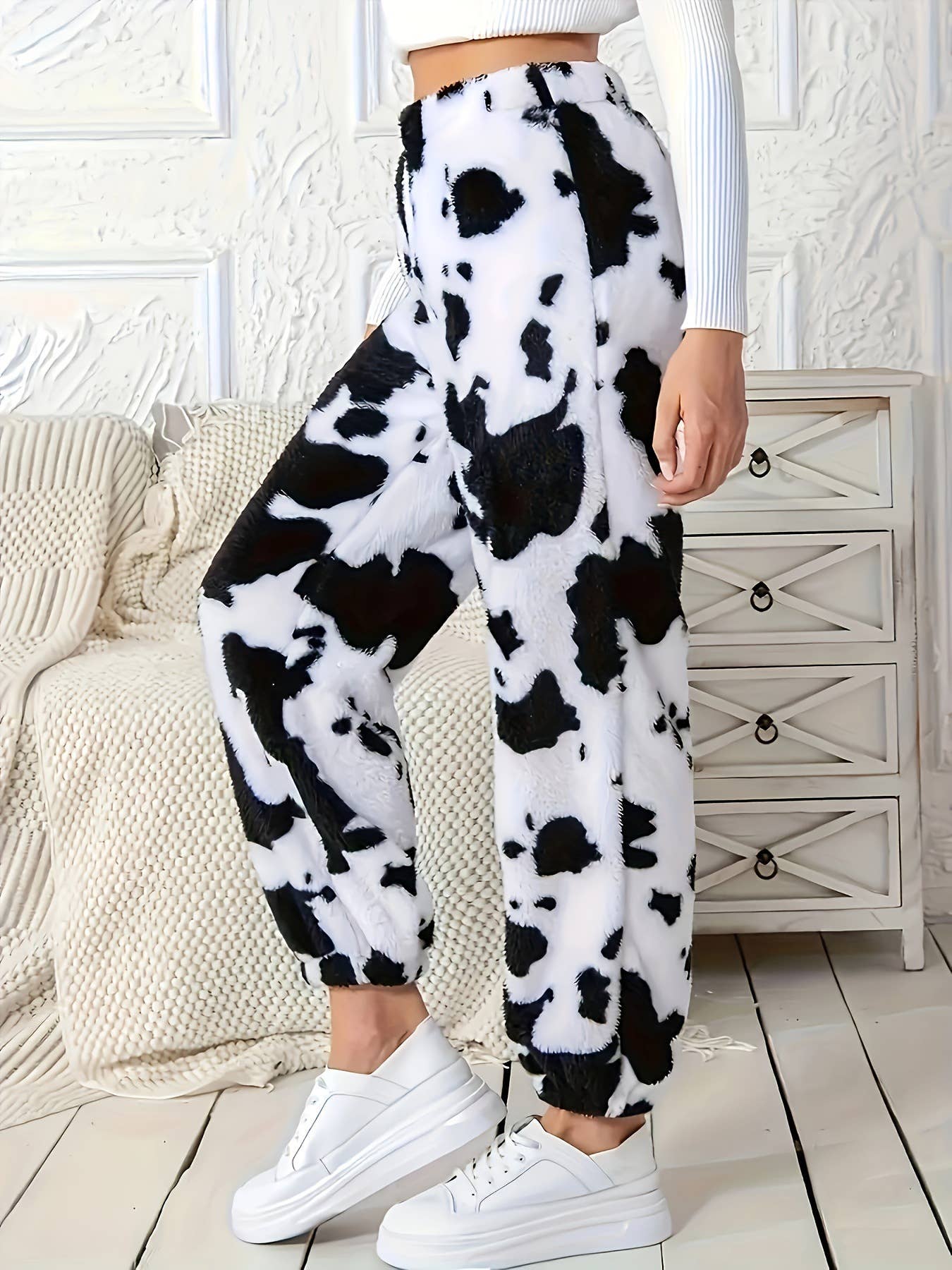 WOMEN'S LOOSE STYLISH PLUSH PANTS WITH COW PRINT