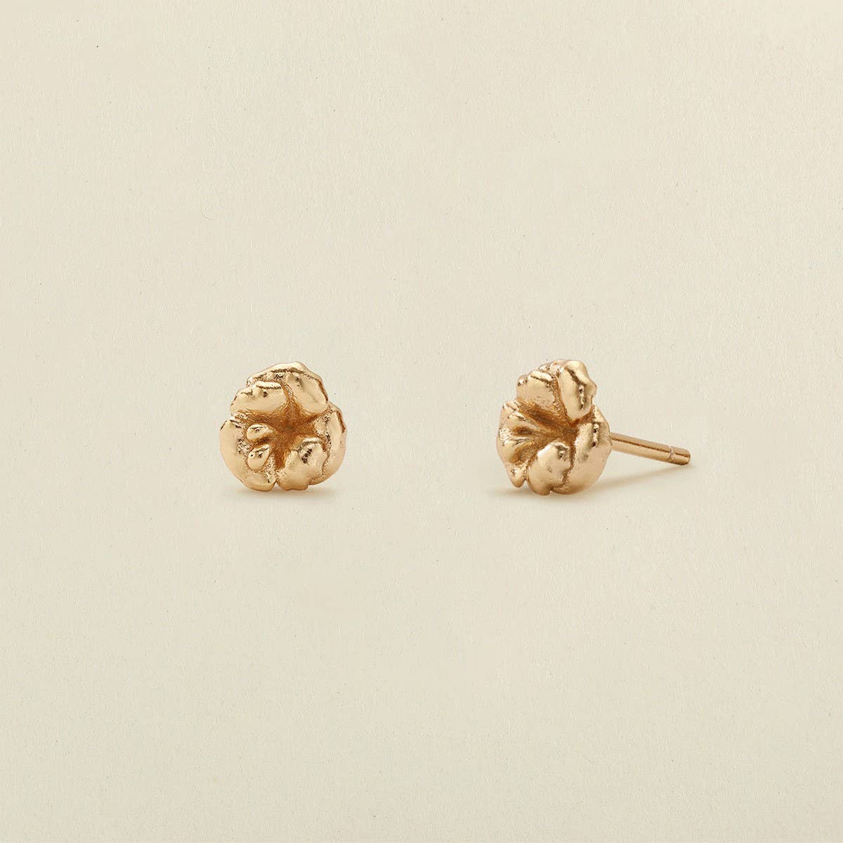 Vintage December Birth Flower Stud Earrings