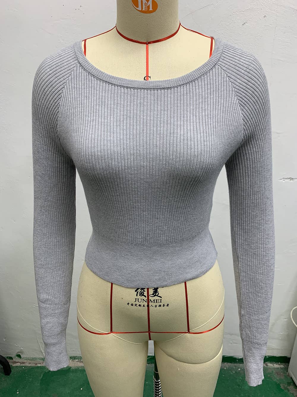 LONG SLEEVE BREATHABLE BACK WEAR NUDE YOGA WEAR