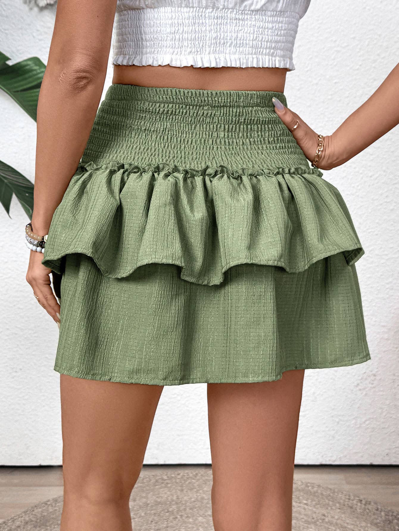 Pleated layered waist solid color short skirt
