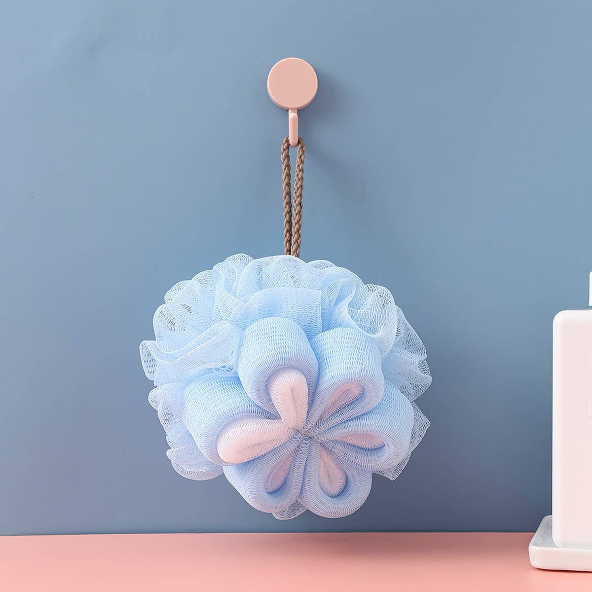 BATH POUF60G SOFT PLUM PETAL BATH BALL_CWMM3372