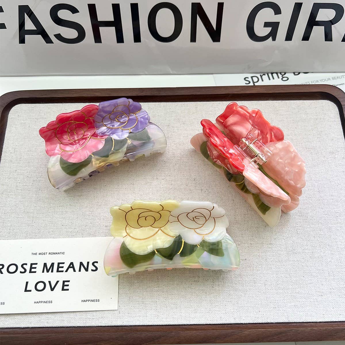 Vintage Two-Flower Acetate Clip ? Elegant Style