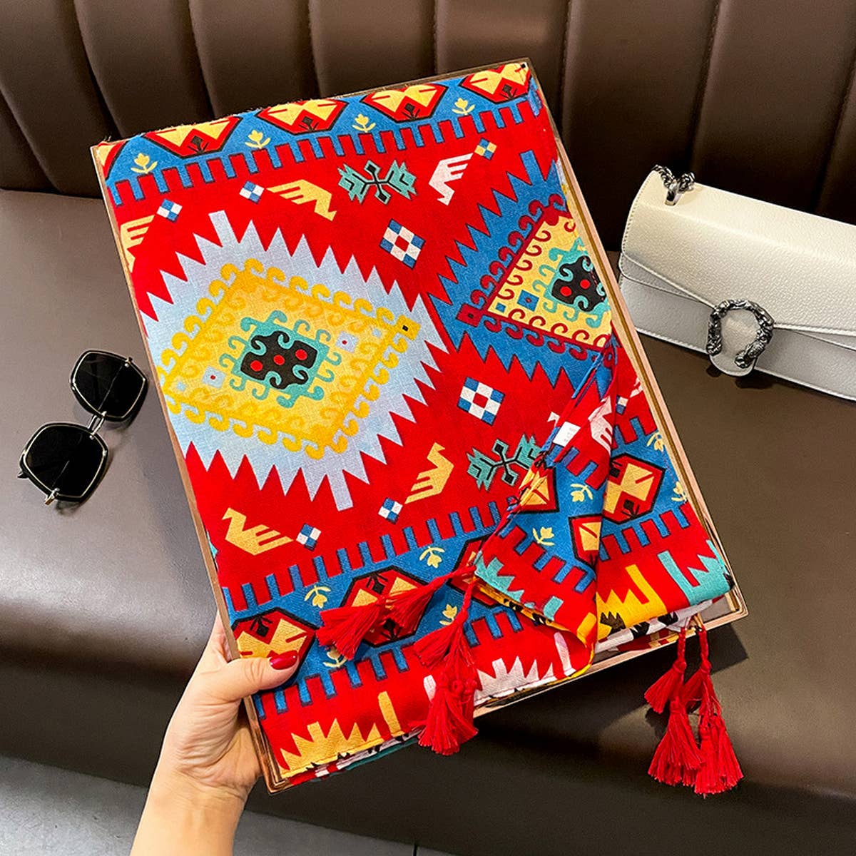 STYLISH GEOMETRIC PATTERN SQUARE SCARF_CWASC0617