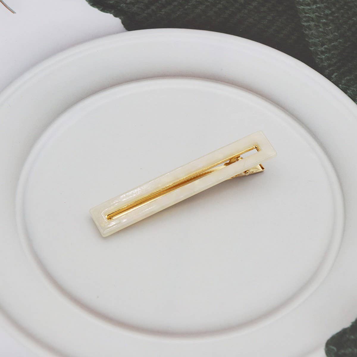 Acetate Hollow Square Hair Clip, Duckbill Bang Pin_CWAHA2624