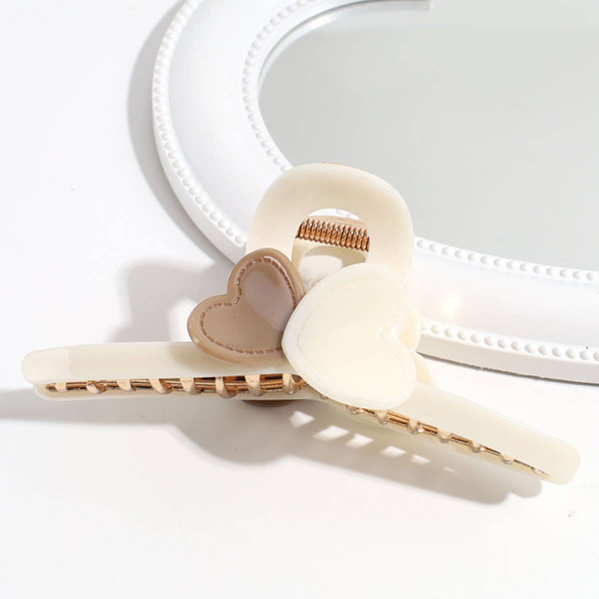 SWEET AND VERSATILE HEART HAIRPIN