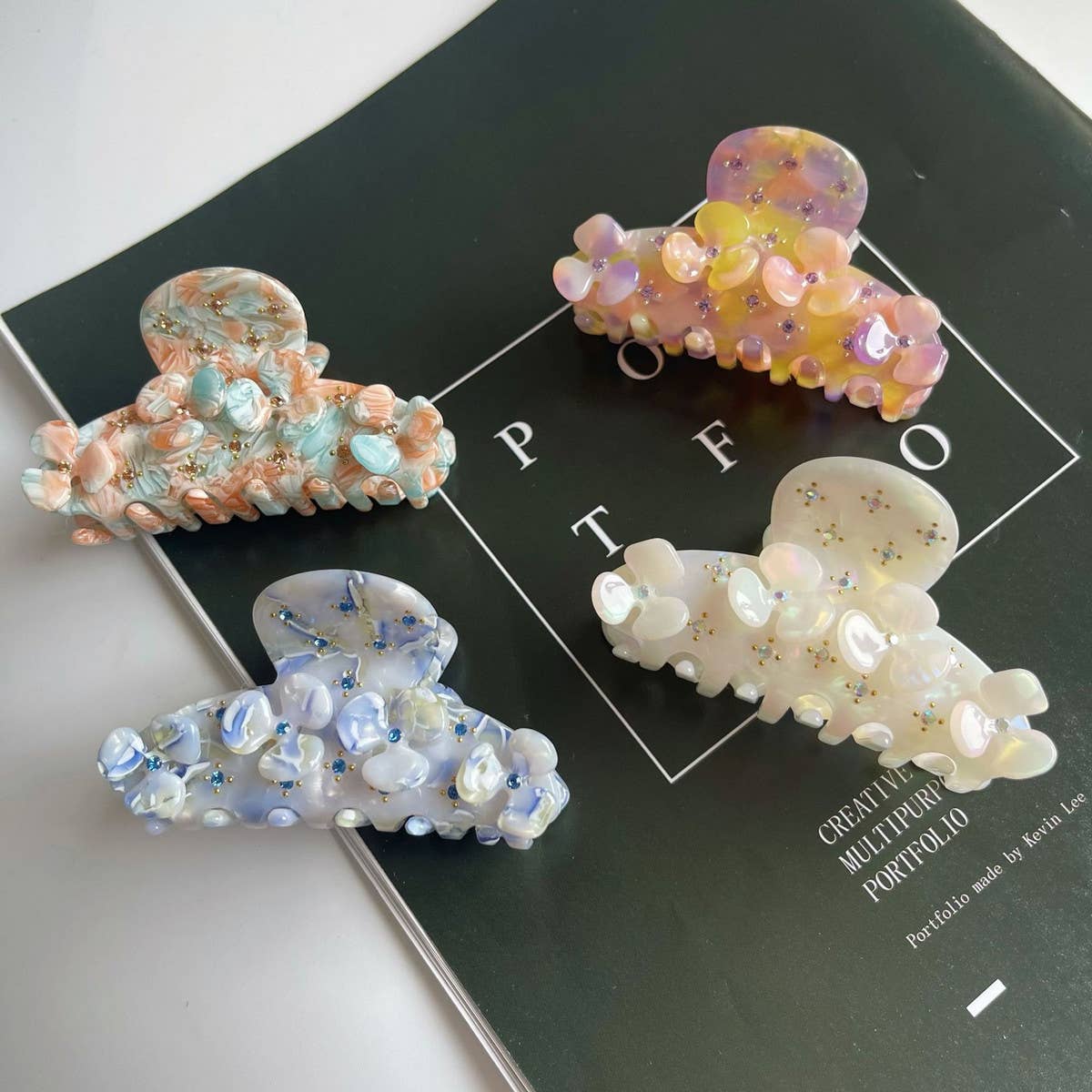 Vintage Rhinestone Acetate Floral Claw Hair Clip_CWAHA1346