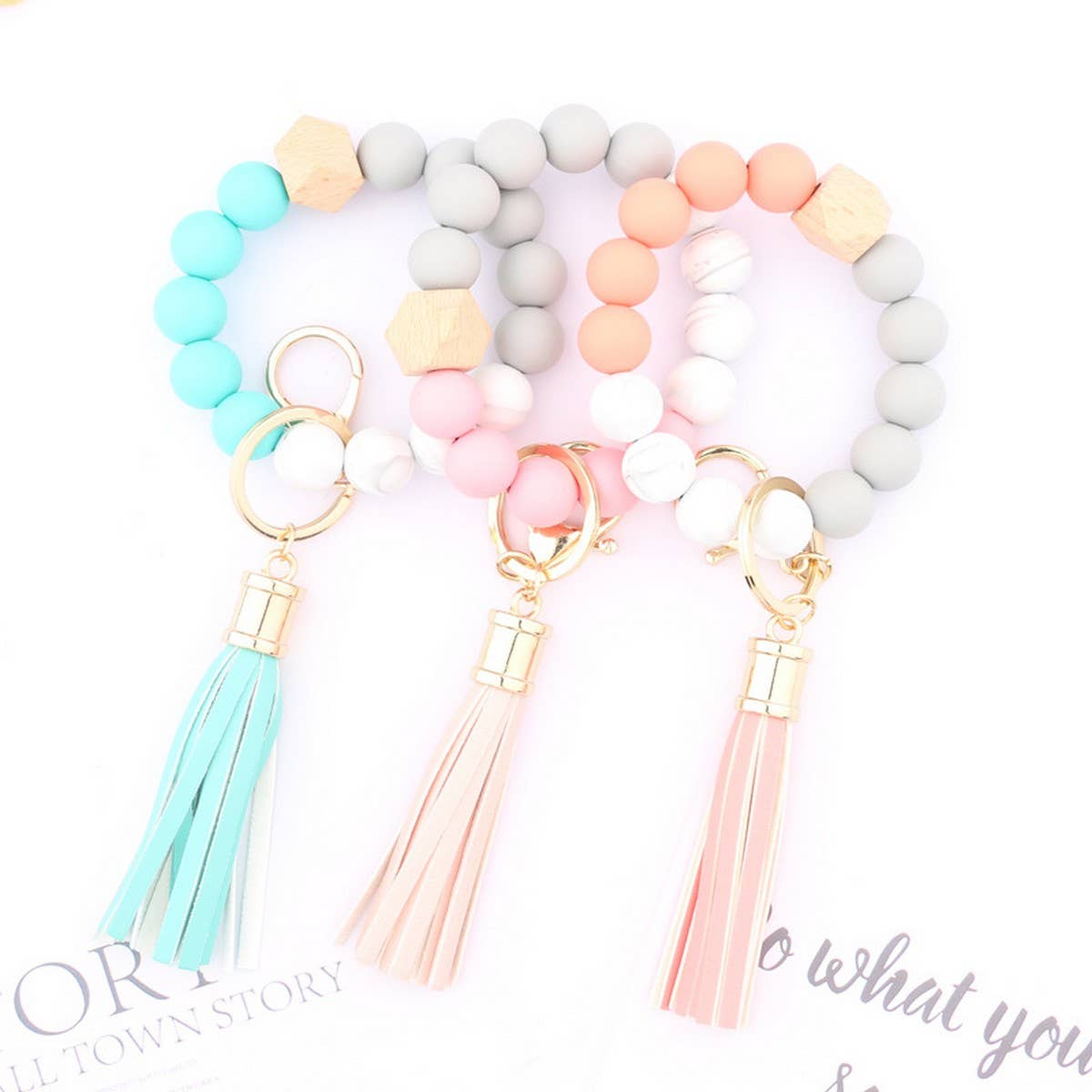 COLORFUL KEYCHAIN TASSEL BRACELET